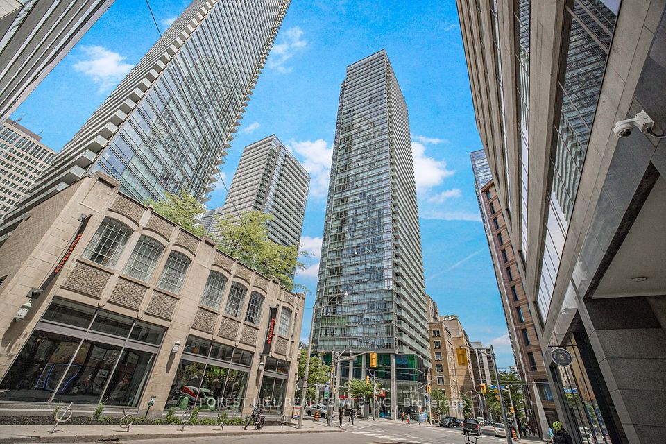 38 Grenville Street