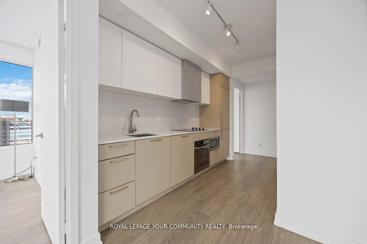 2 Bedrooms Condo at 19 Western Battery, Toronto For sale