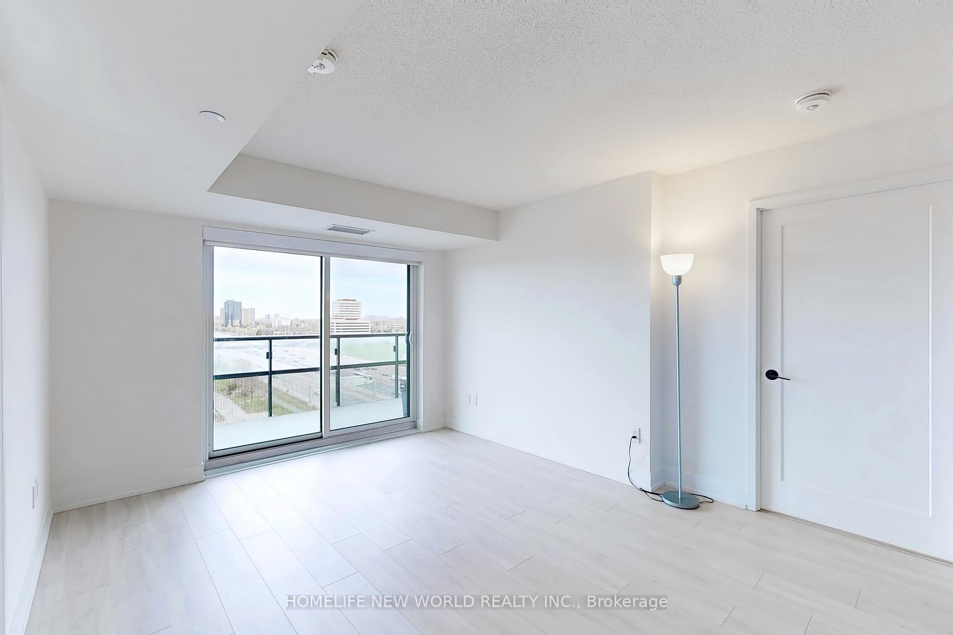 2 Bedrooms Condo at 10 Eva,  Toronto For sale