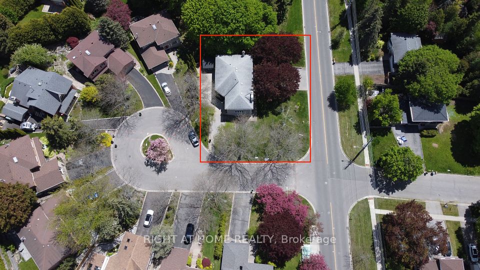 2 Clark Secor Place, Toronto, ON M1C 3L3