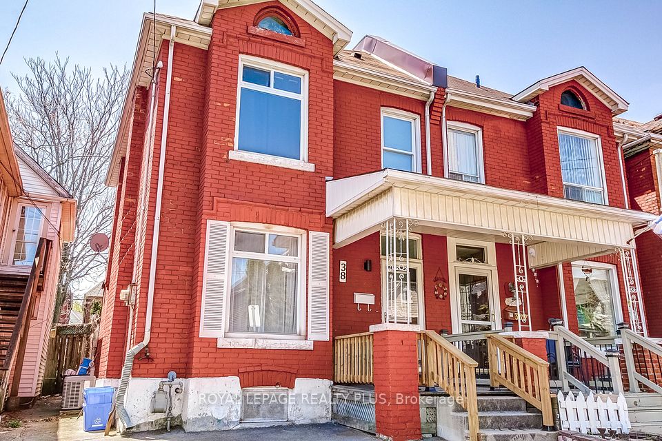 38 Rosemont