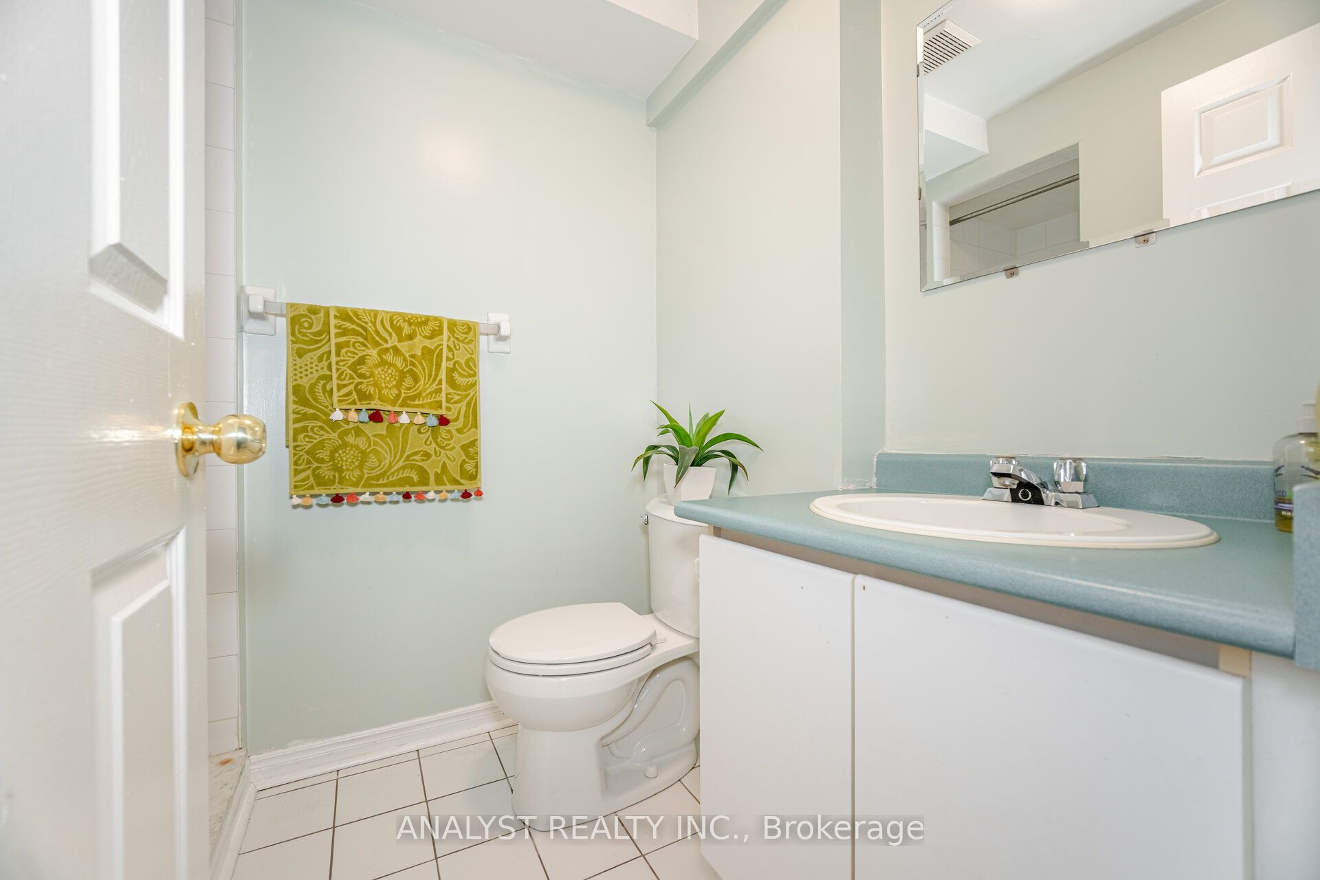 219 Woodbridge Avenue, #1
