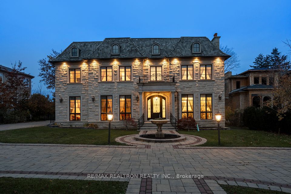 9 Thornbank Road, Vaughan, ON L4J 2A1