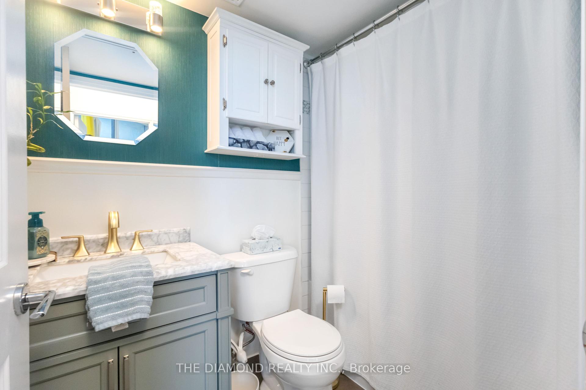 2 Bedrooms Condo at 1185 The Queensway, Toronto For sale
