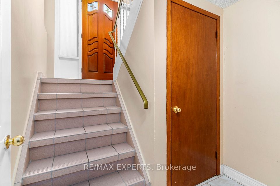 40 Benrubin Drive