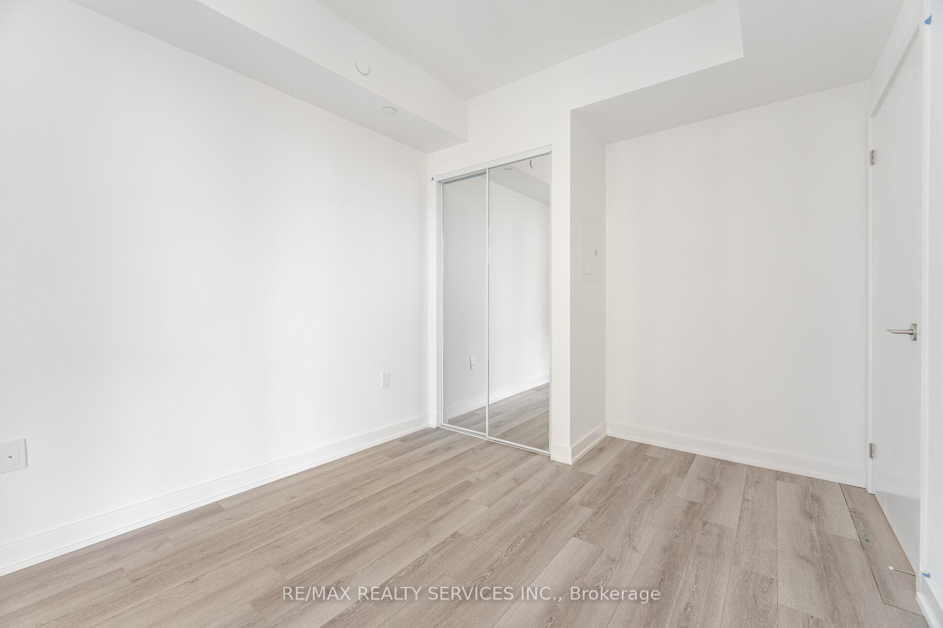 1 Bedroom Condo at 230 Simcoe, Toronto For sale