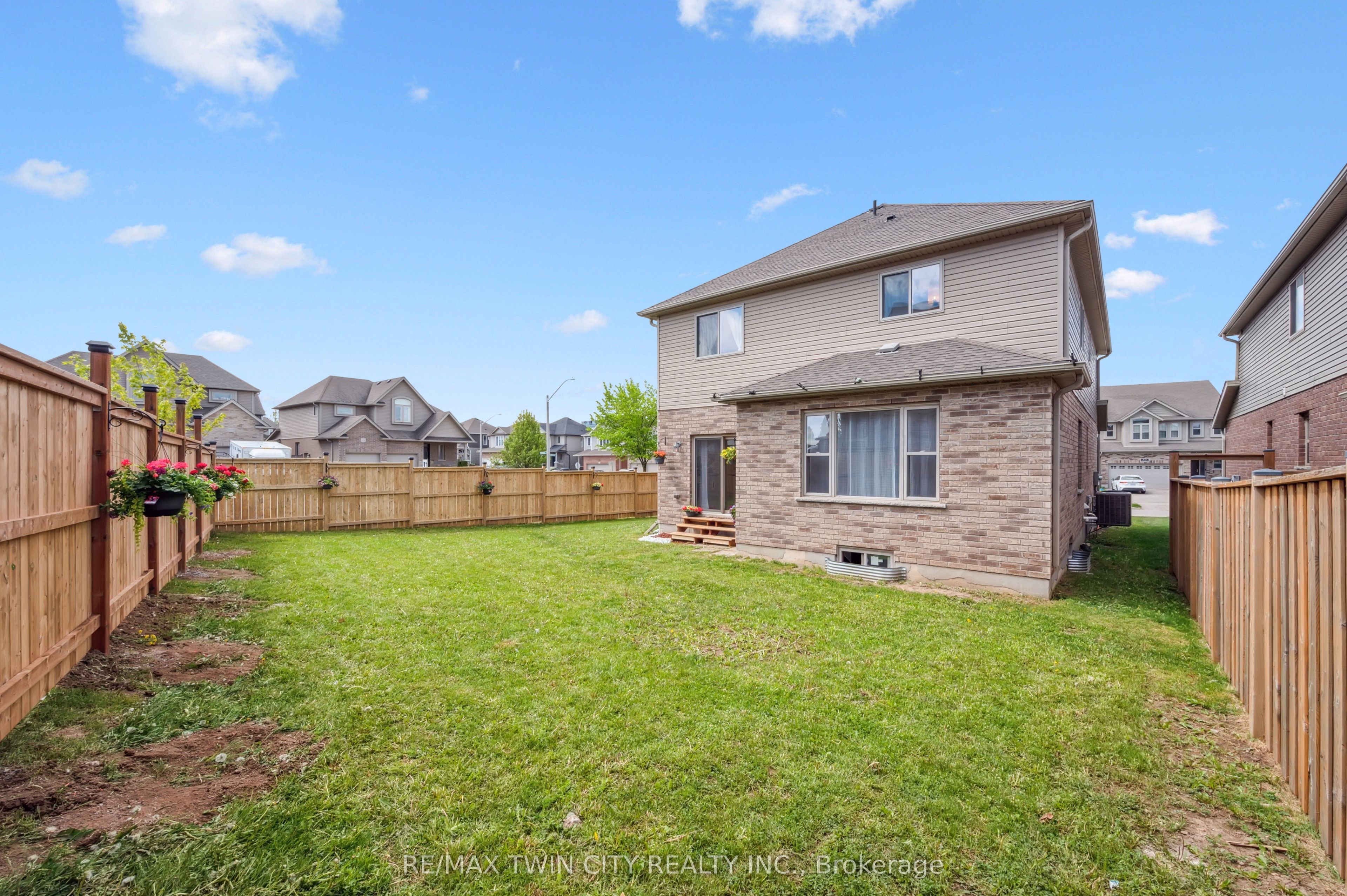450 Applegate Court