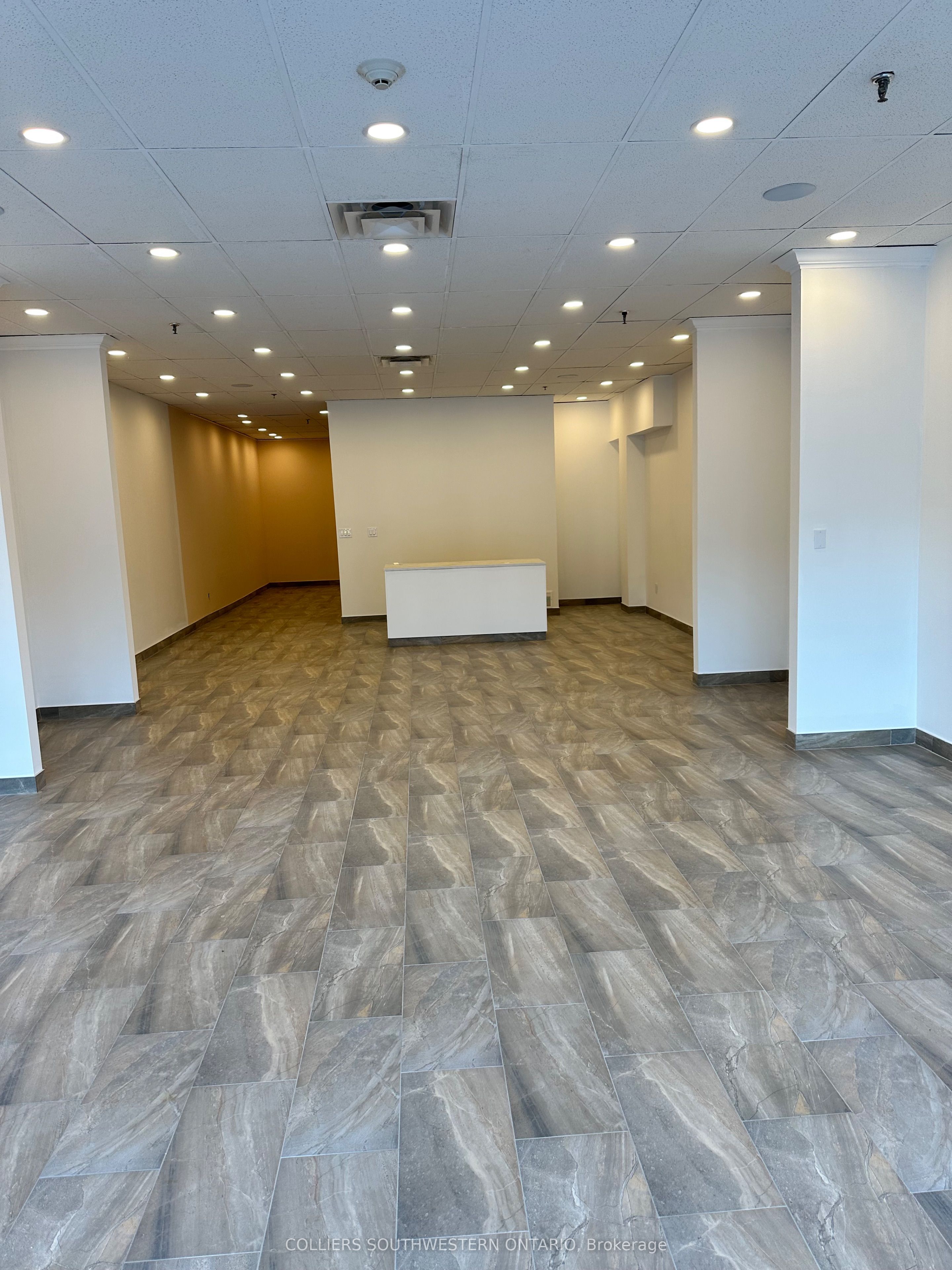 205 Oxford Street E, #C108