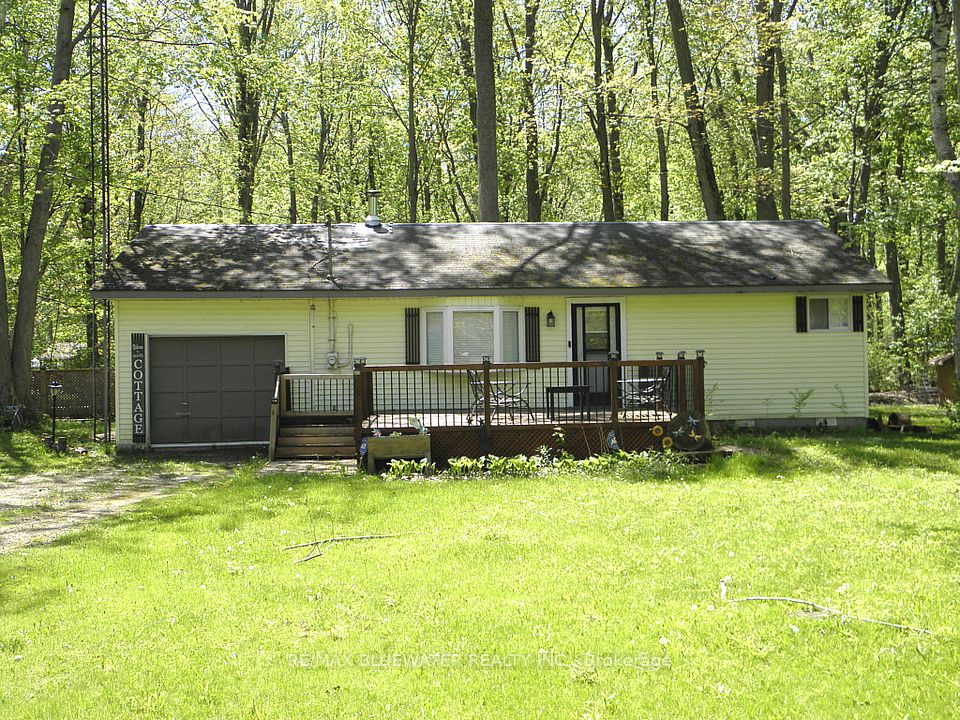 6077 Danbea Lane, Lambton Shores, ON N0N 1J1