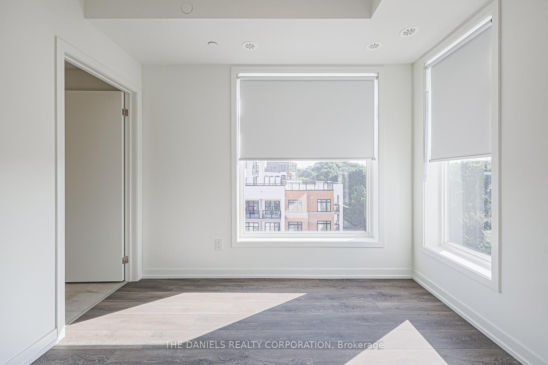 2 Bedrooms Condo at 135 Canon Jackson,  Toronto For sale