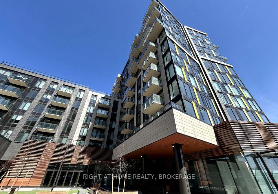 1415 Dundas