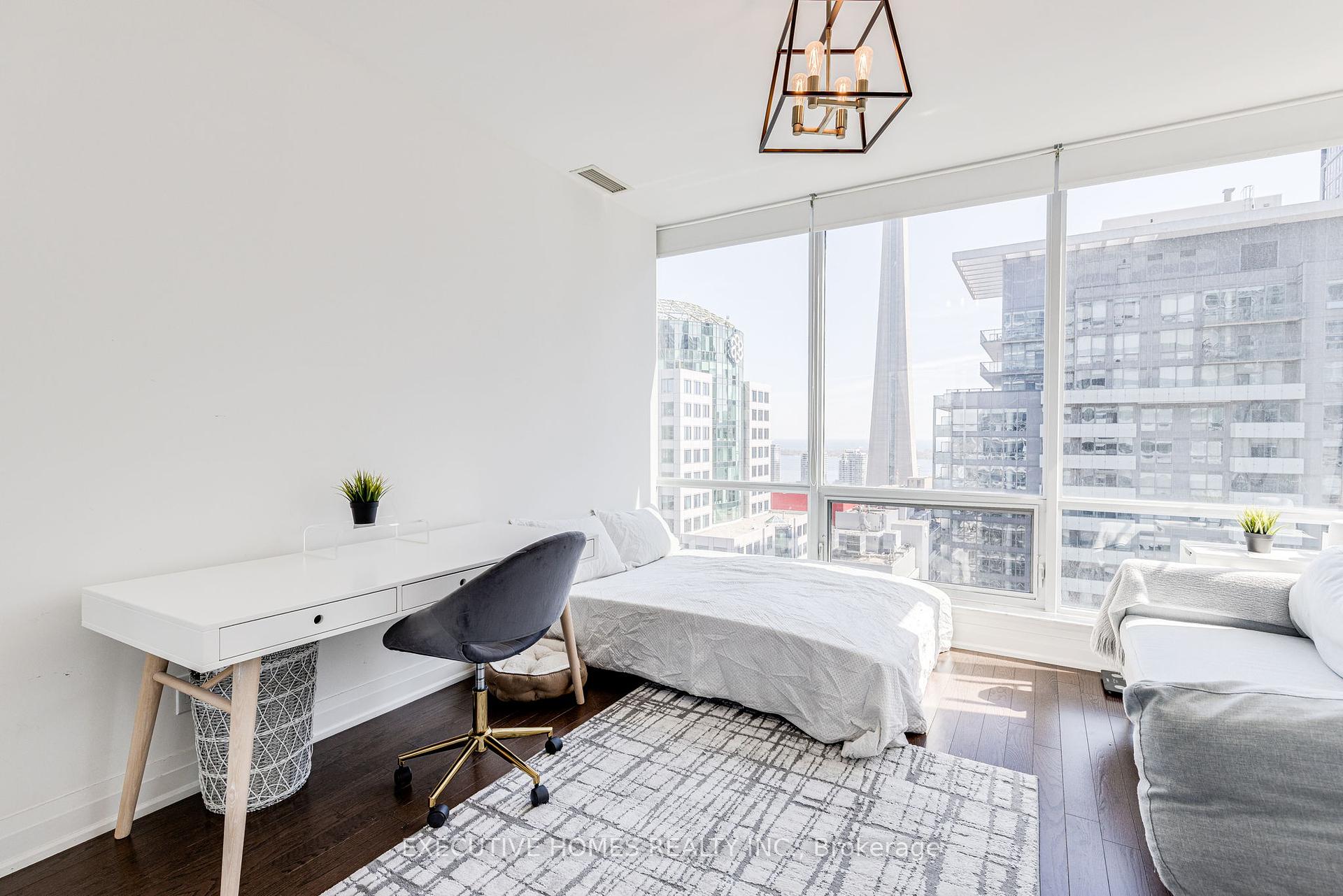 2 Bedrooms Condo at 80 John,  Toronto For sale