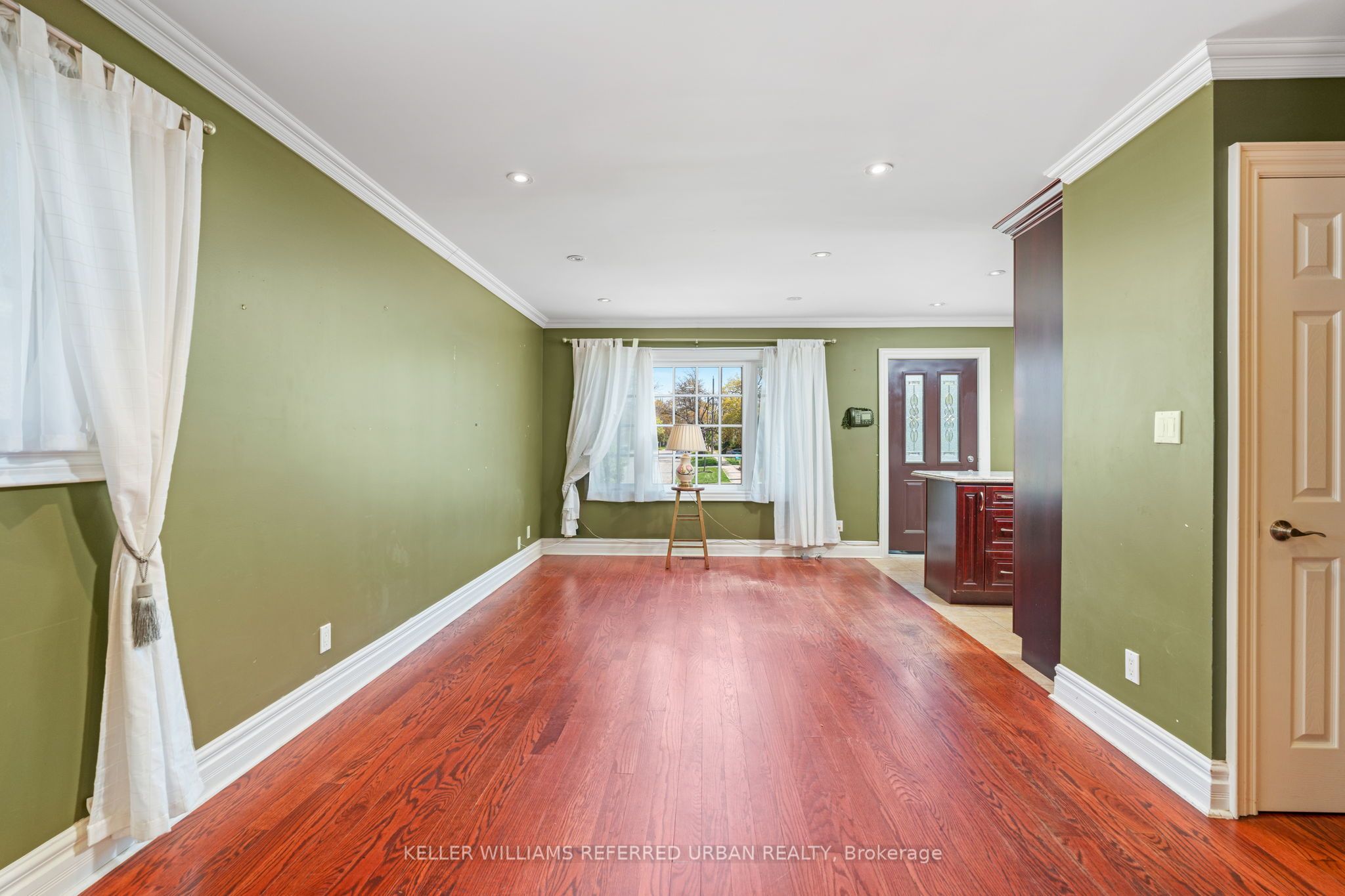 710 Pharmacy Avenue