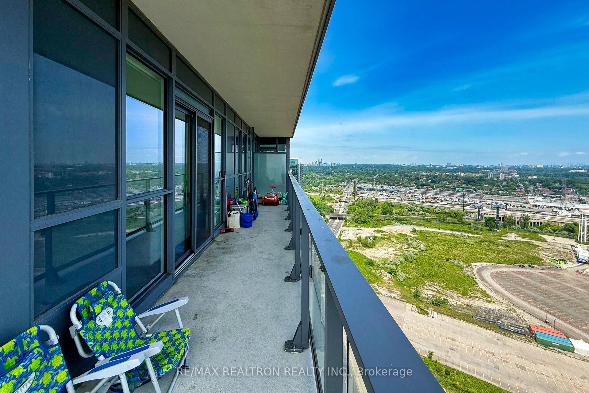 3 Bedrooms Condo at 2200 Lake Shore, Toronto For sale