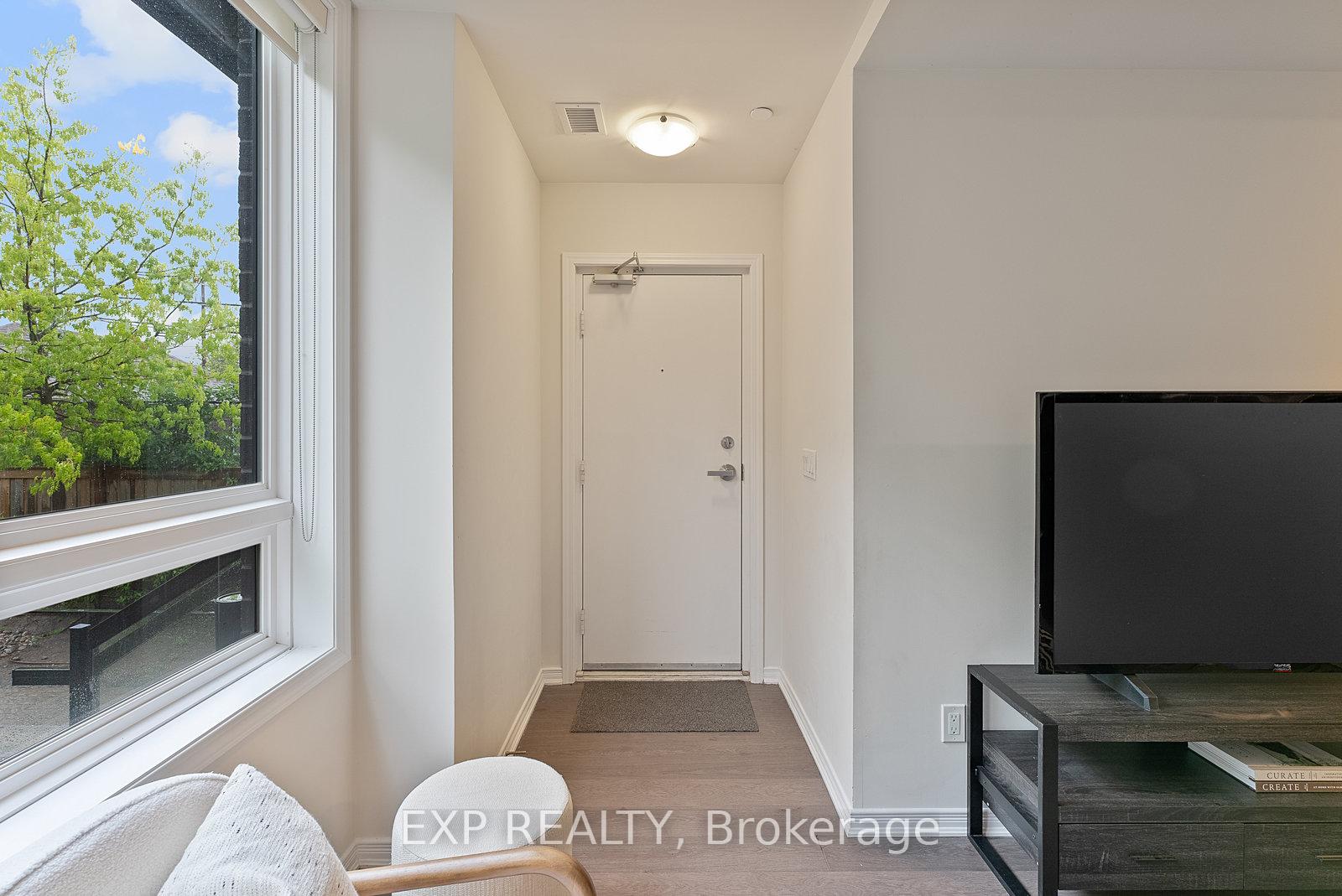 2 Bedrooms Condo at 1100 Briar Hill, Toronto For sale