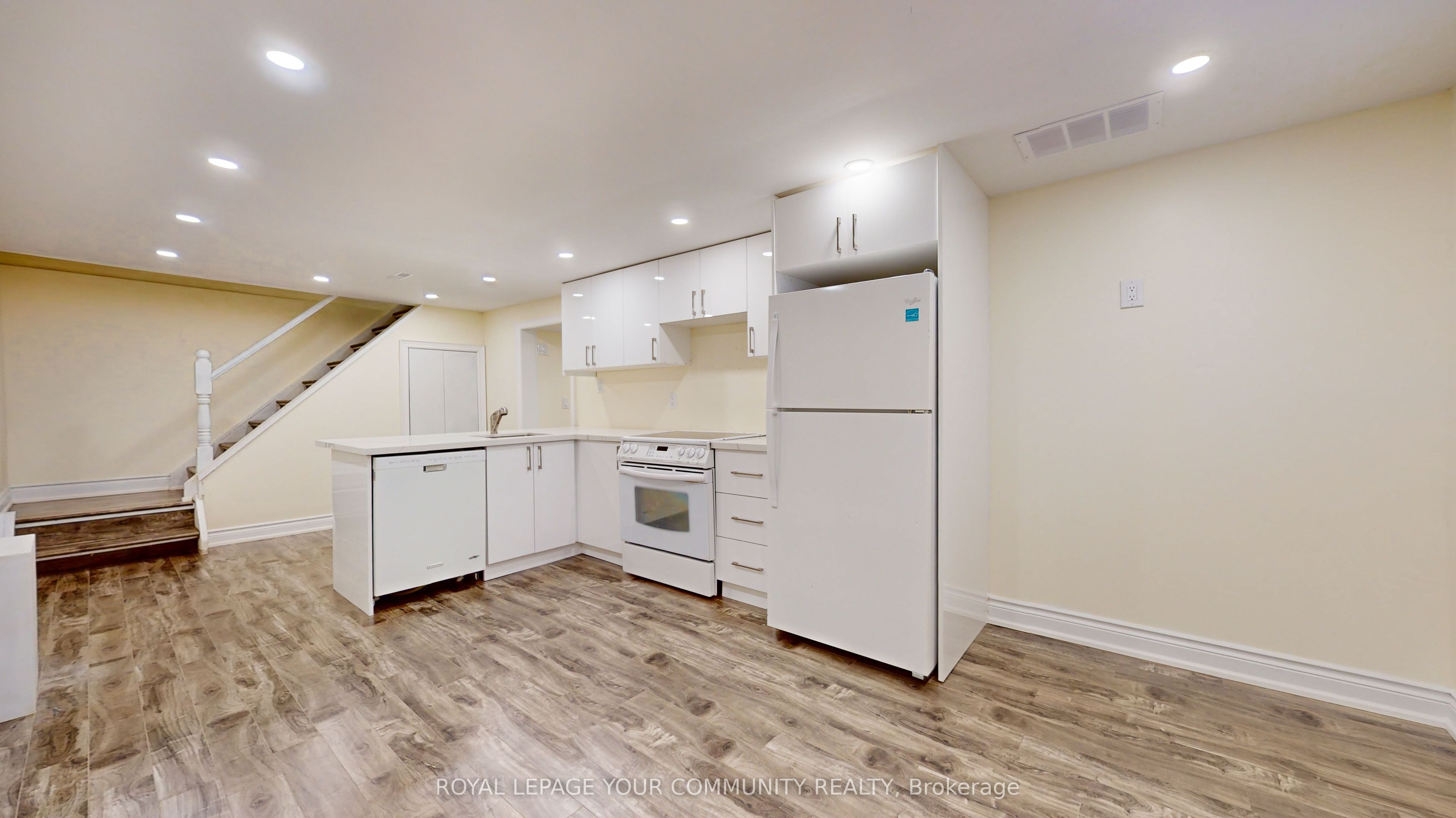 70 Shannon Road, East Gwillimbury, ON L0G 1M0