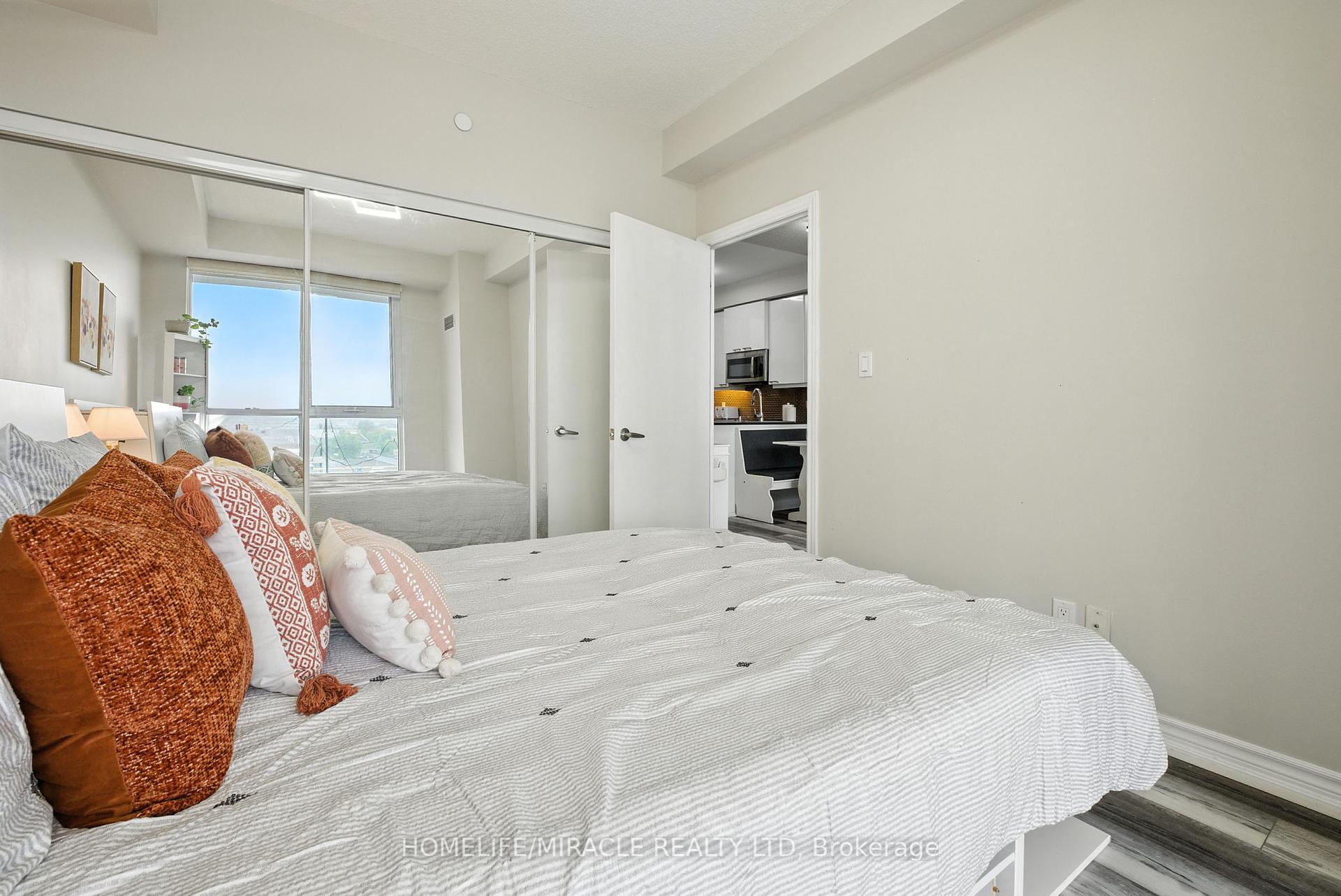 1 Bedroom Condo at 1328 Birchmount, Toronto For sale