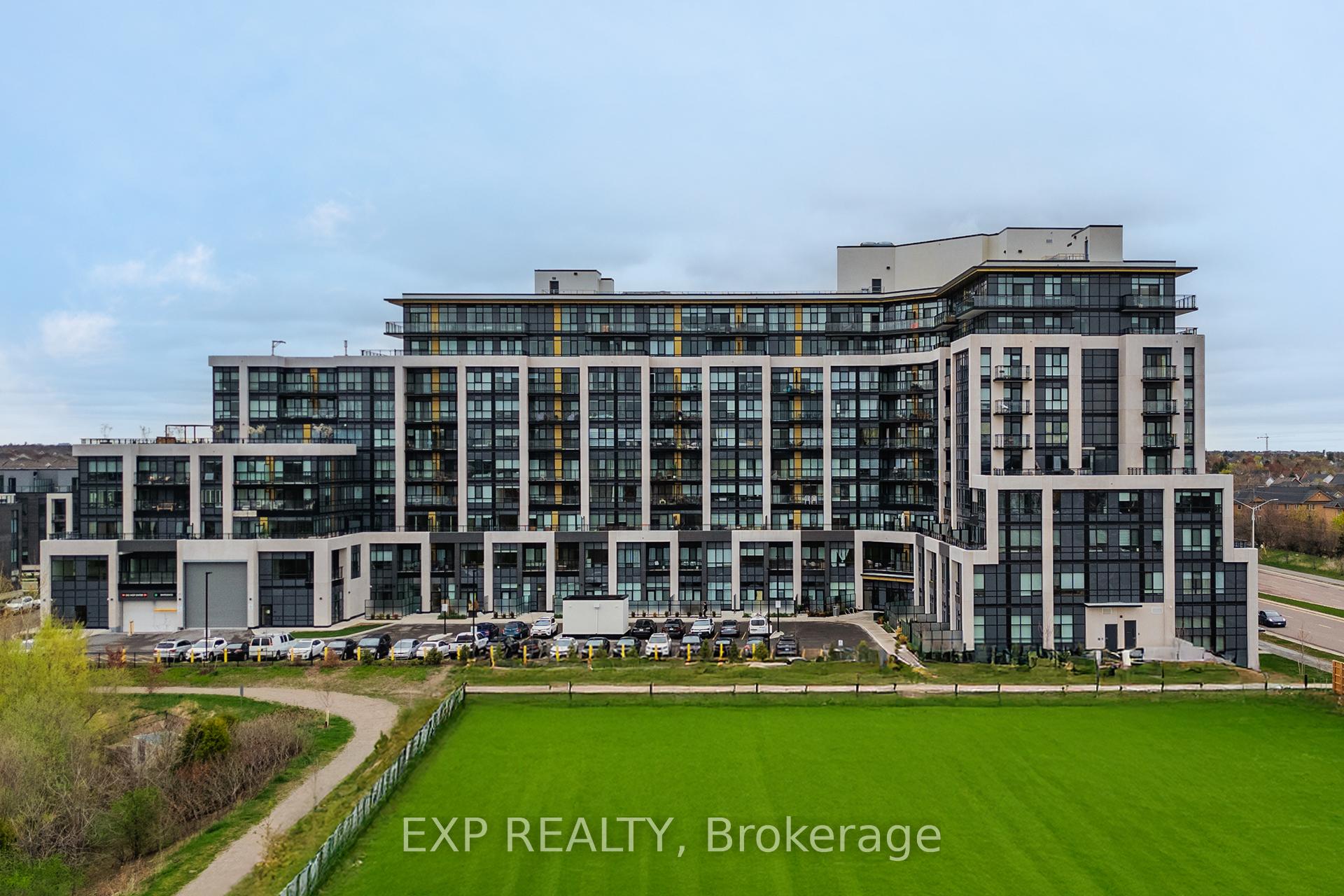 2 Bedrooms Condo at 405 Dundas, Oakville For sale