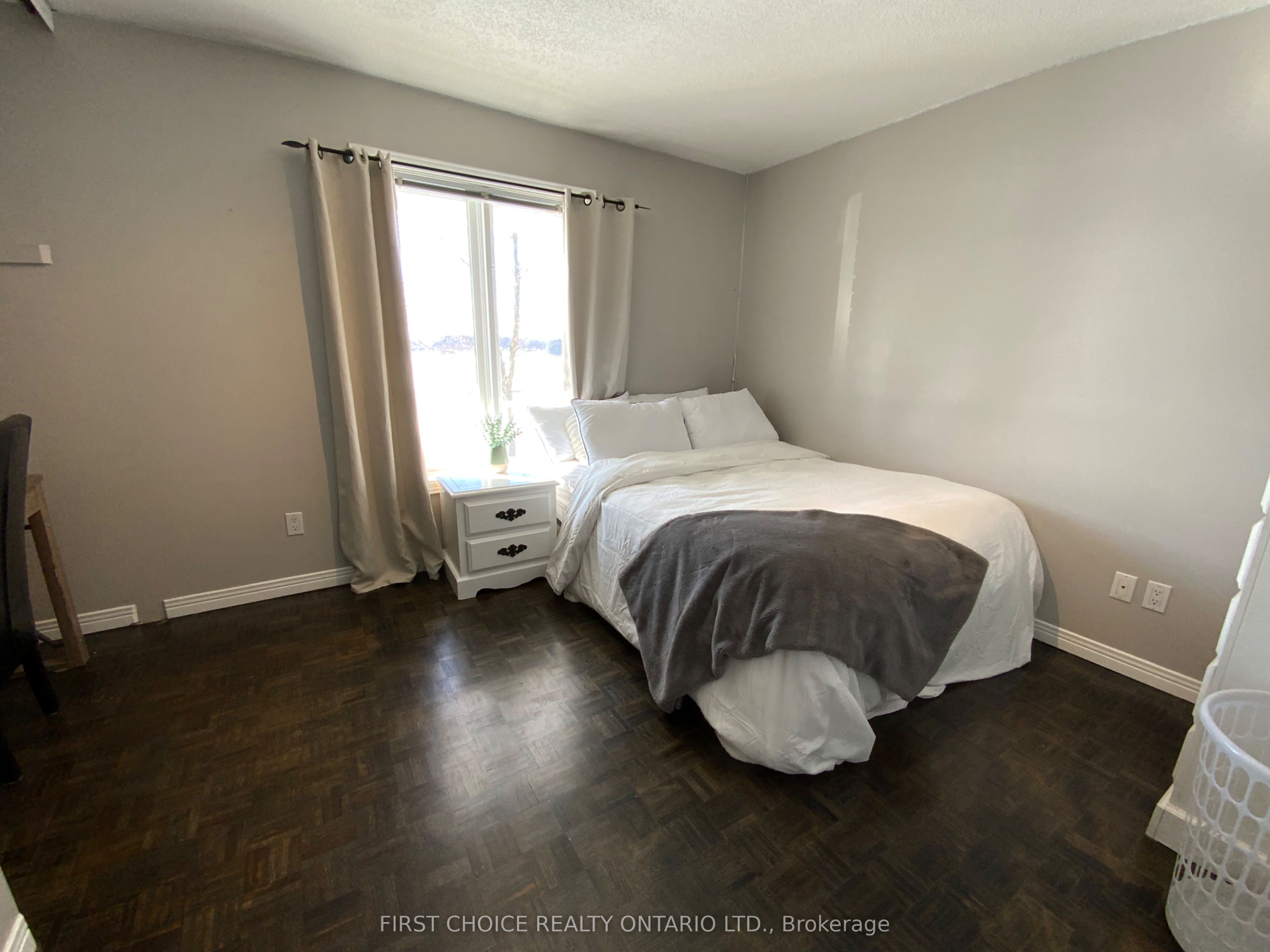 1211 Lacroix Road