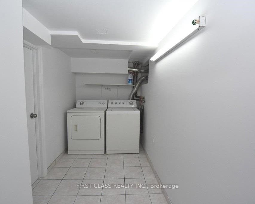1050 Woodbine Avenue, #Bsmt