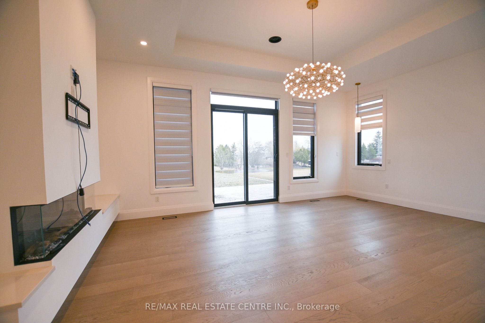 7325 Sunset Place, #3