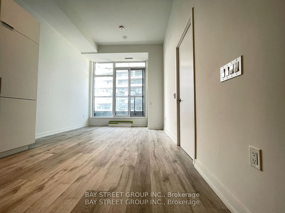 #S904 - 8 Olympic Garden Drive, Toronto, ON M2M 0B9