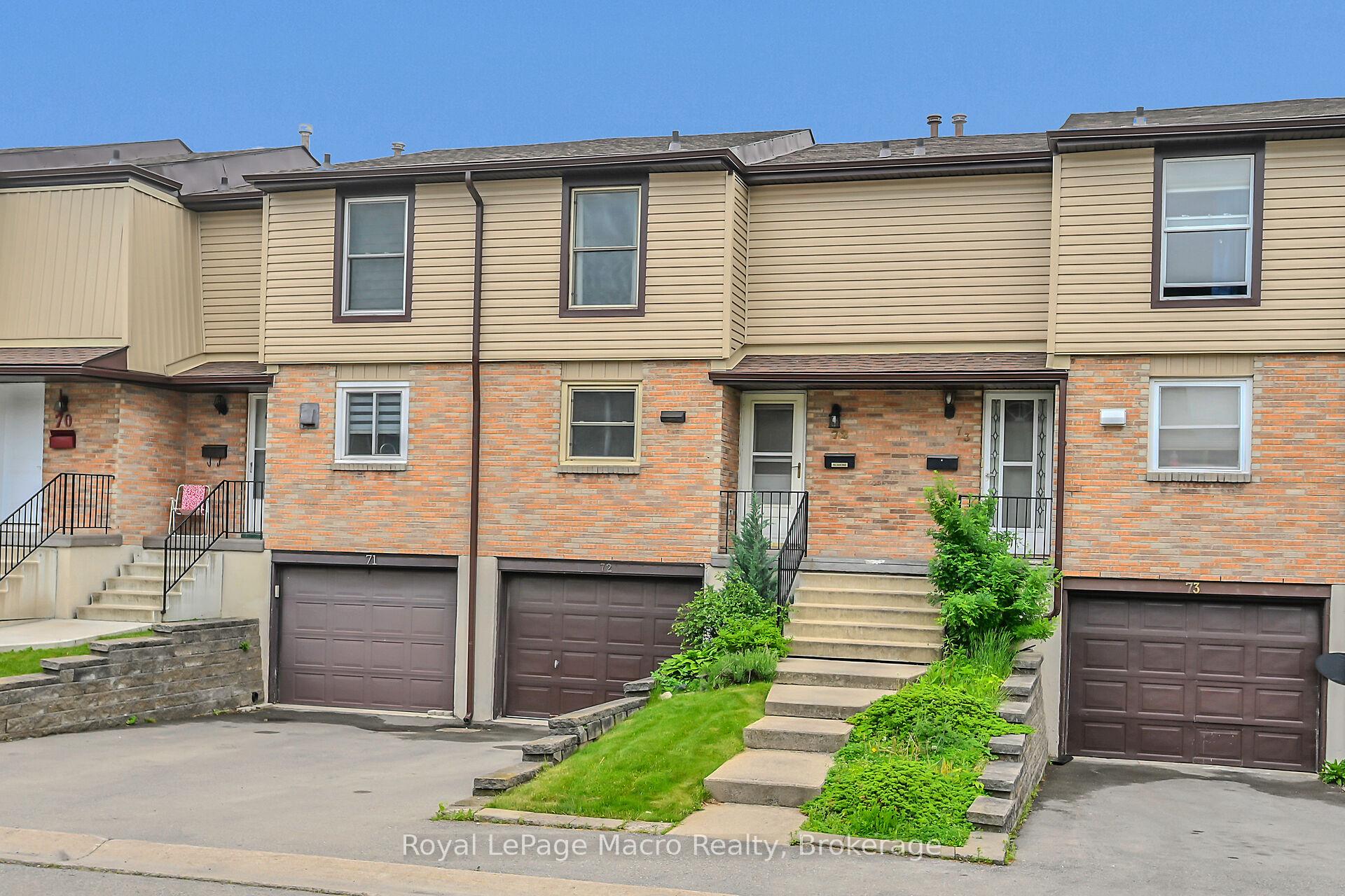 3 Bedrooms Condo at 10 Angus, Hamilton For sale