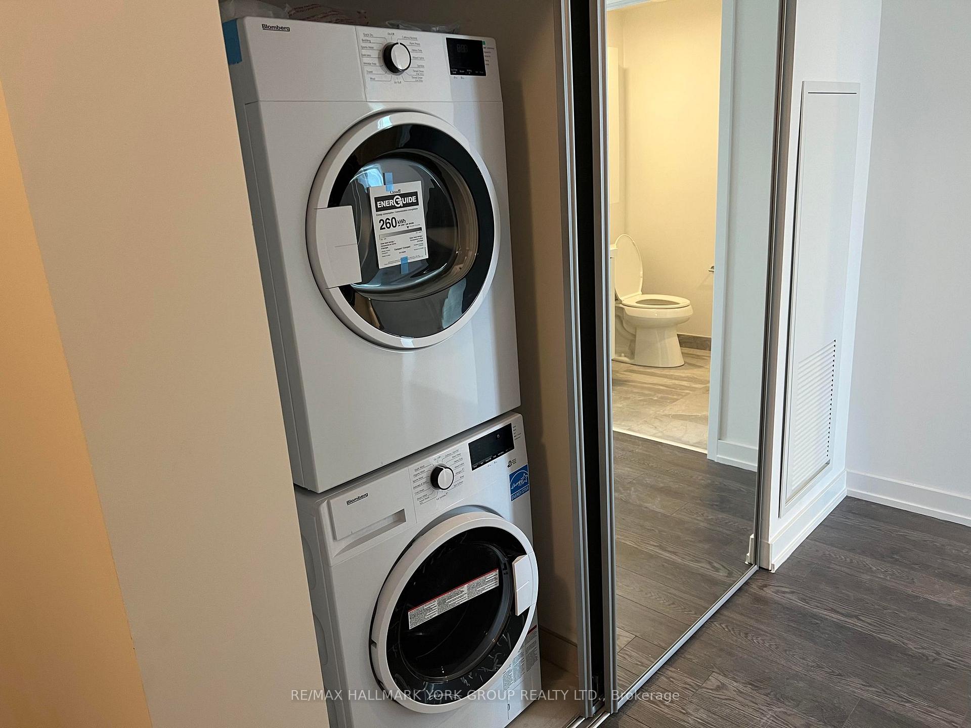 3 Bedrooms Condo at 20 O’Neill, Toronto For sale