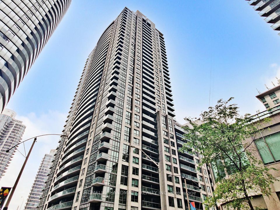 25 Lower Simcoe