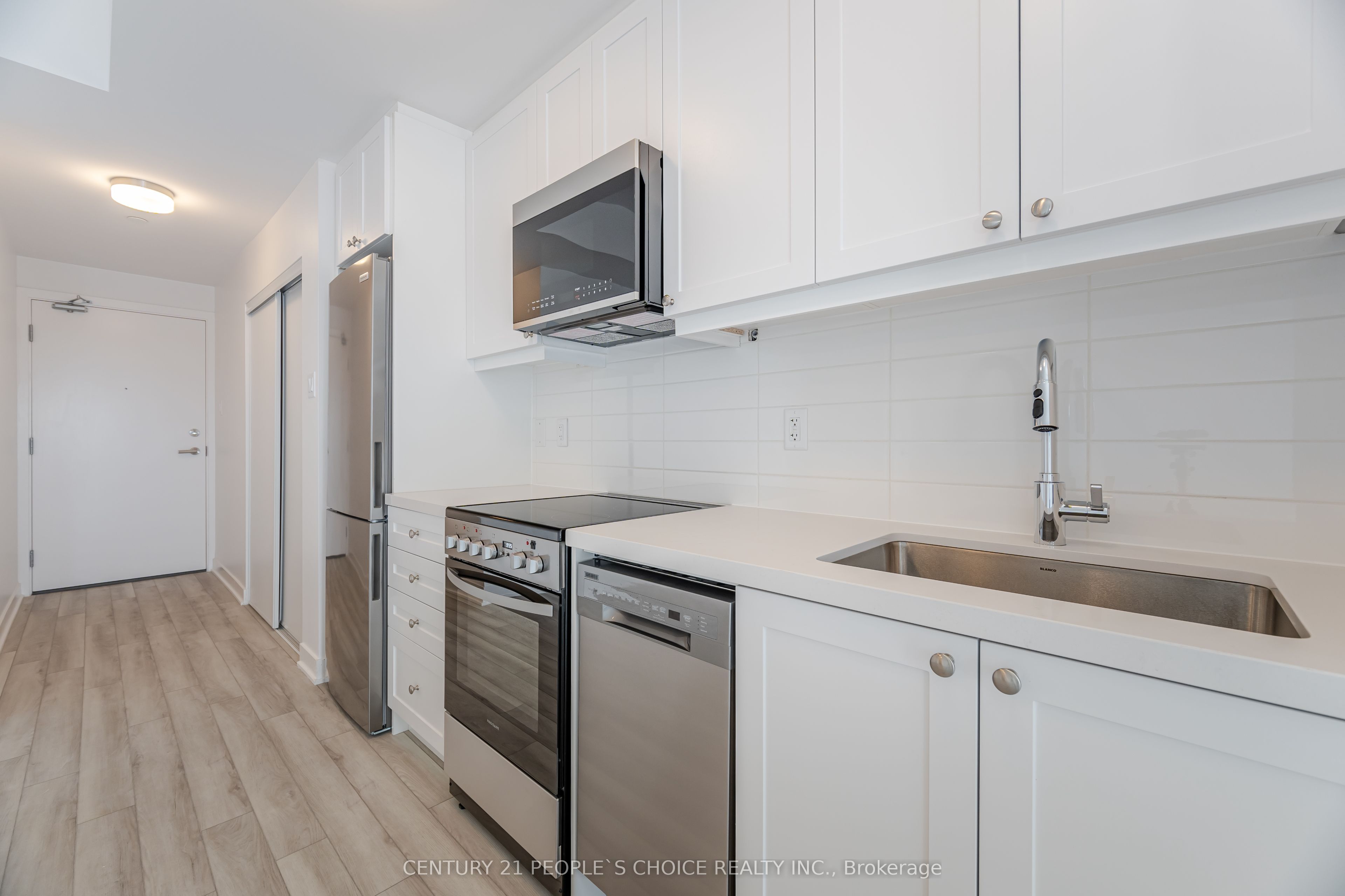 55 Clarington Boulevard, #601