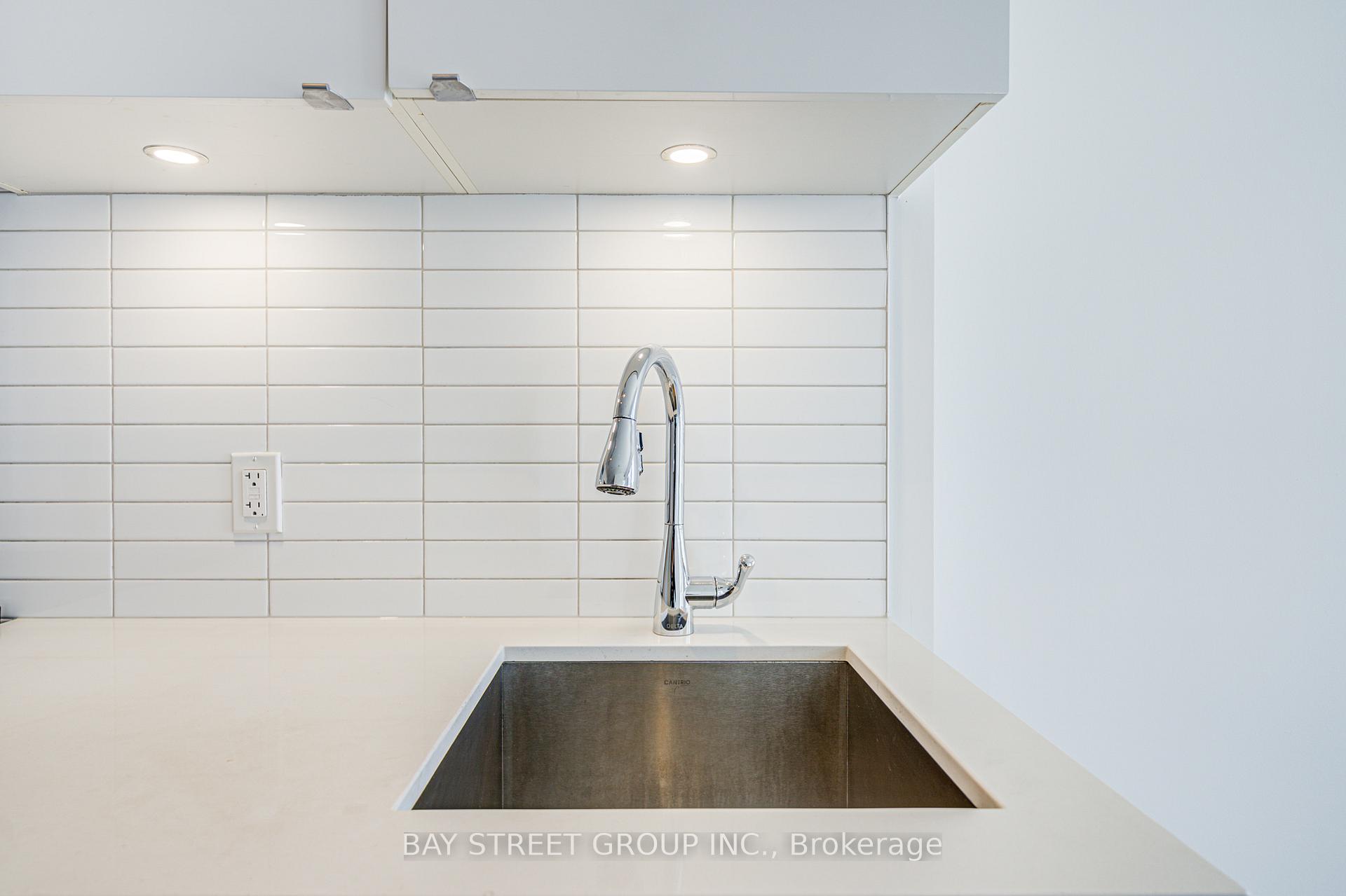 2 Bedrooms Condo at 251 Jarvis, Toronto For sale