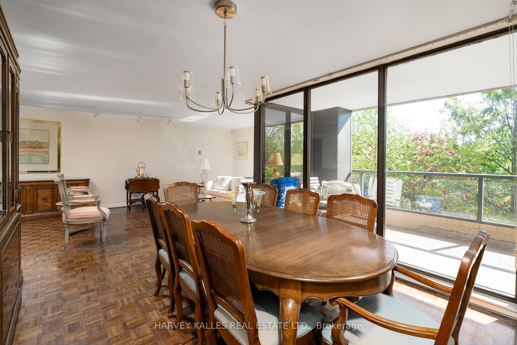 2 Bedrooms Condo at 3900 Yonge, Toronto For sale
