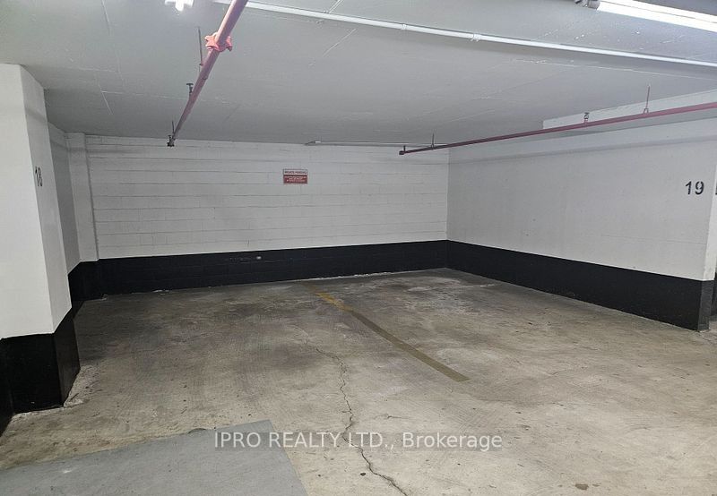75 King Street E, #PH3