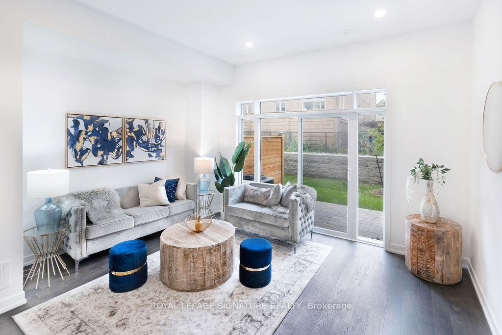 3 Bedrooms Condo at 3074 SIXTH, Oakville For sale