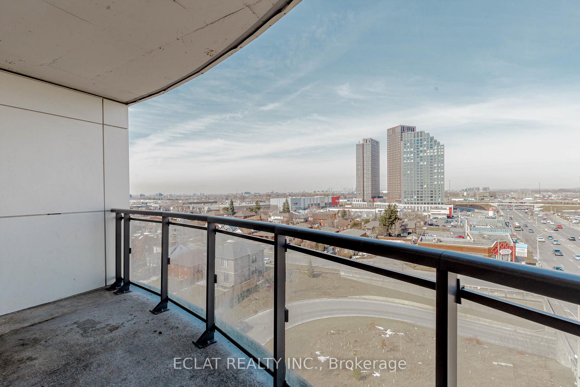 2 Bedrooms Condo at 16 McAdam, Toronto For sale