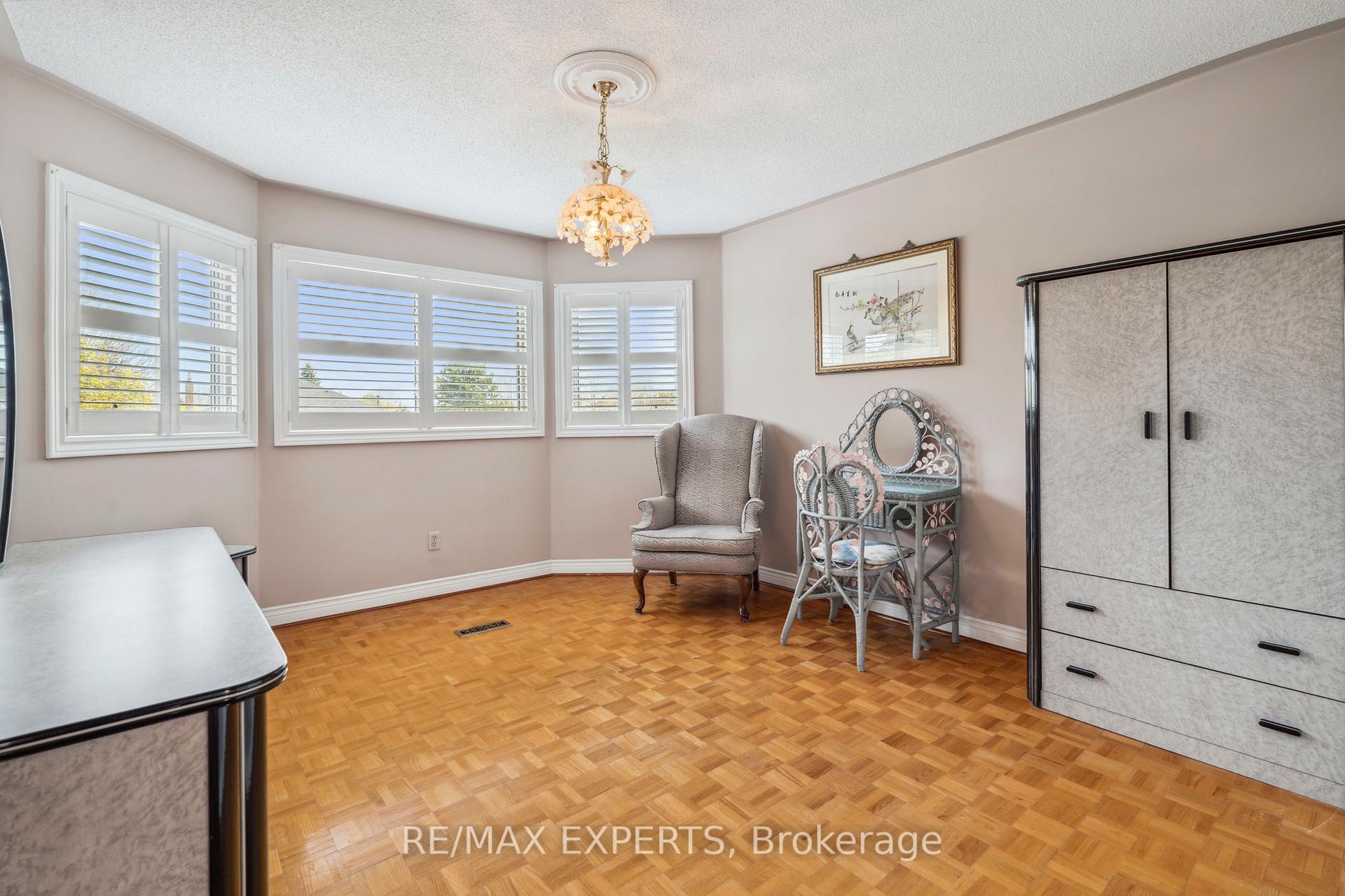 3623 East Park Court