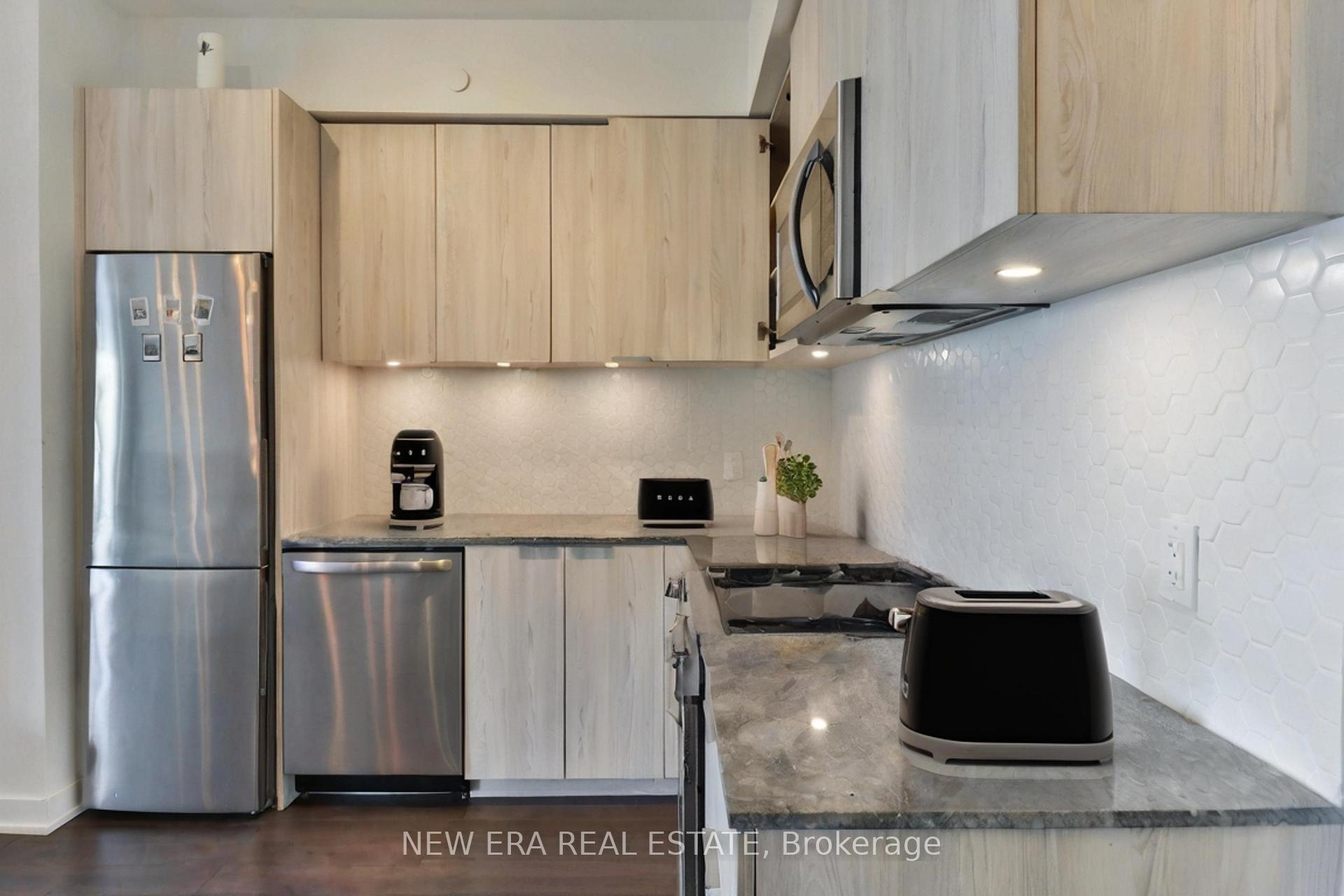 1 Bedroom Condo at 30 Ordnance, Toronto For sale