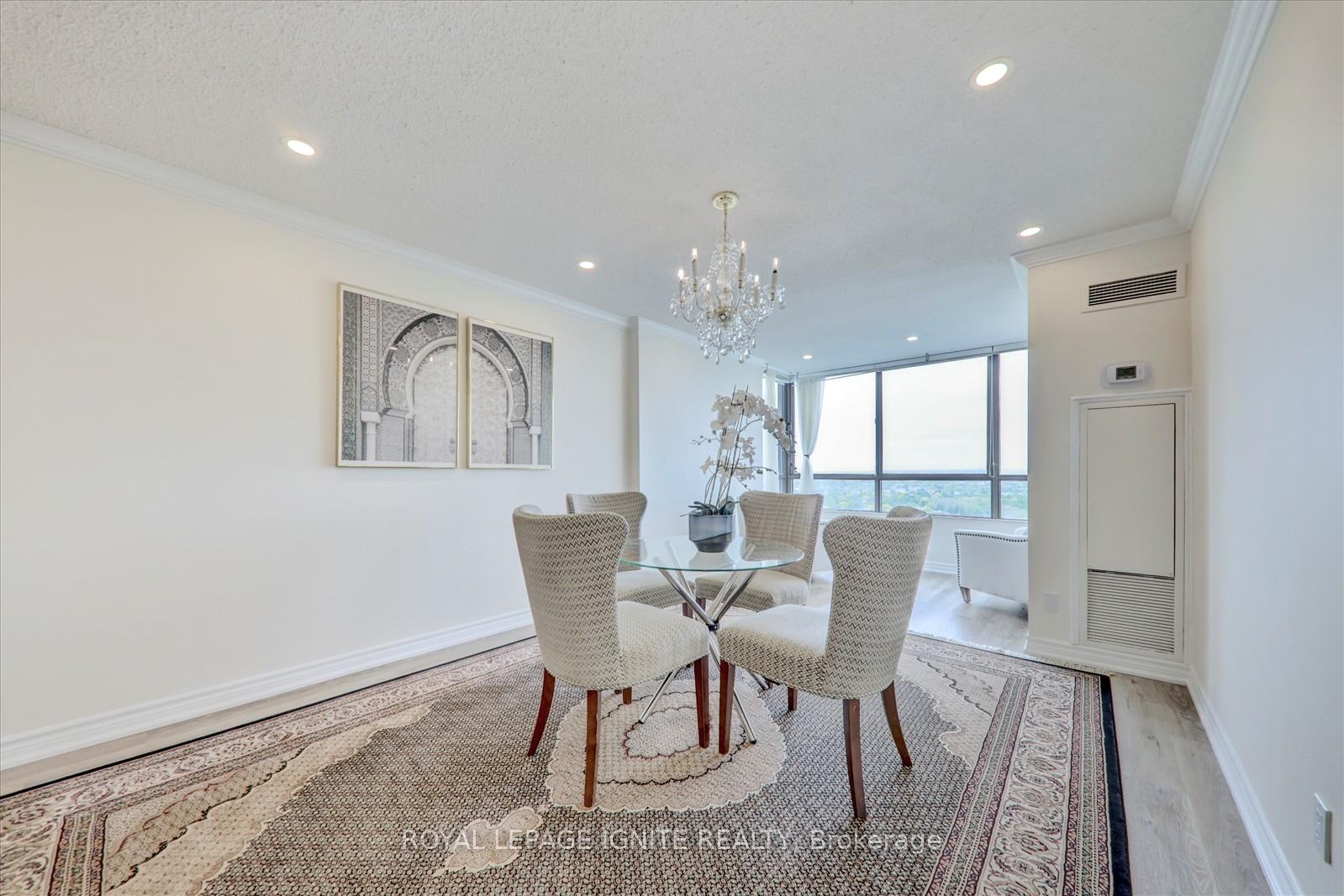 3 Bedrooms Condo at 131 Torresdale, Toronto For sale