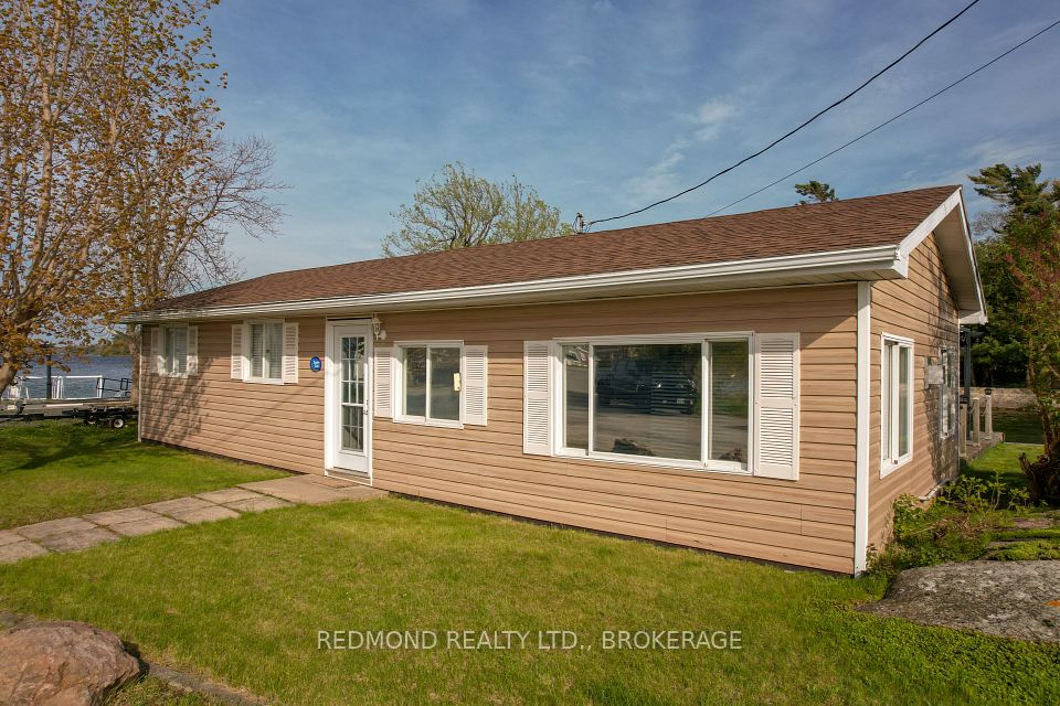 396 Howe Island Ferry Road, Gananoque, ON K7G 2V5