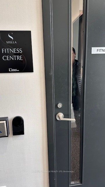 https://trreb-image.ampre.ca/o-_iK9KbBSQd5hpXBDgEgOH7_sUn-5b2bHt6PT6TxhI/rs:fit:960:960/wm:.5:so:0:50:.4/wmsh:10/wmt:PHNwYW4gZm9yZWdyb3VuZD0nd2hpdGUnIGZvbnQ9JzY4Jz5IT01FTElGRS9NSVJBQ0xFIFJFQUxUWSBMVEQsIEJyb2tlcmFnZTwvc3Bhbj4/L3RycmViL2xpc3RpbmdzLzQwLzk2Lzg5Lzc2L3AvMGU2MzQ4MzYtZTkzNy00NTA3LWIyODUtY2M5NGE2Y2I4MWYyLmpwZw.jpg