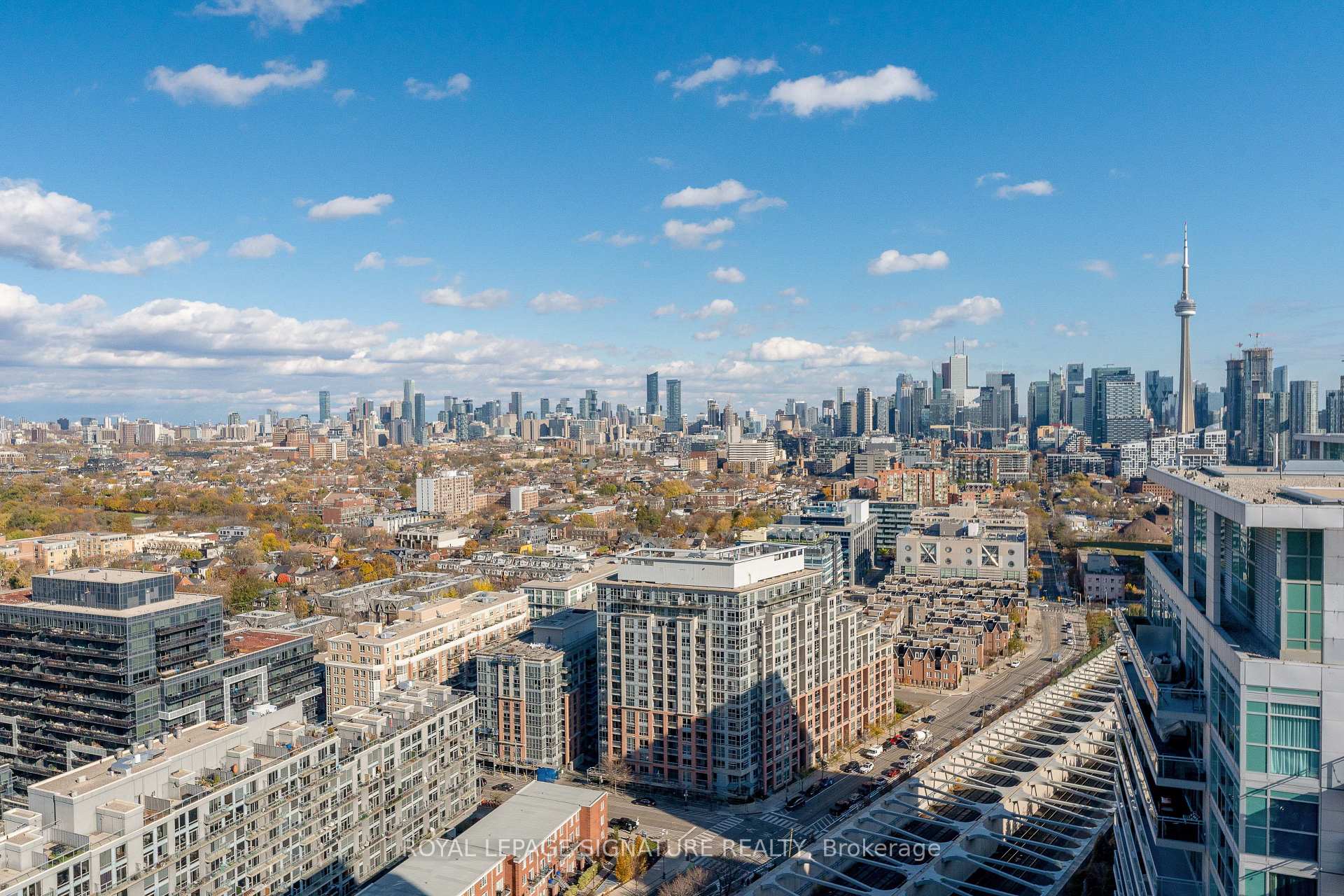 2 Bedrooms Condo at 125 Western Battery, Toronto For sale