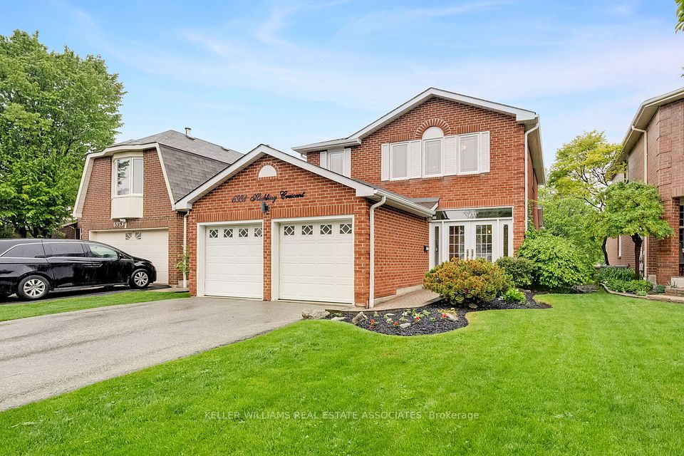 6931 Hickling Crescent, Mississauga, ON L5N 5B1