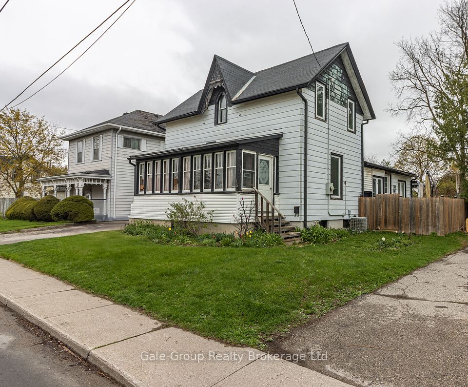 15 East Park