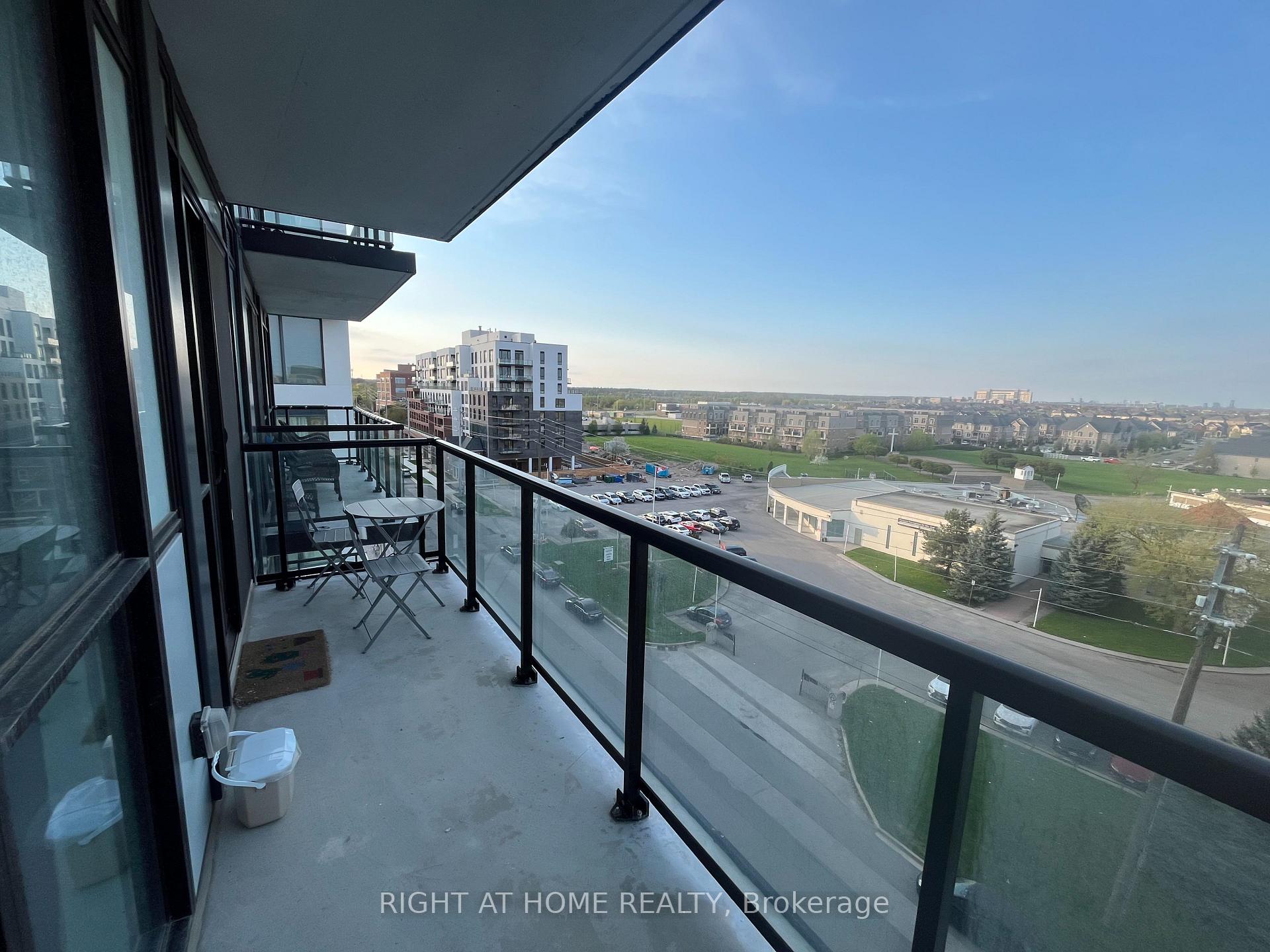 1 Bedroom Condo at 3005 Pine Glen, Oakville For sale
