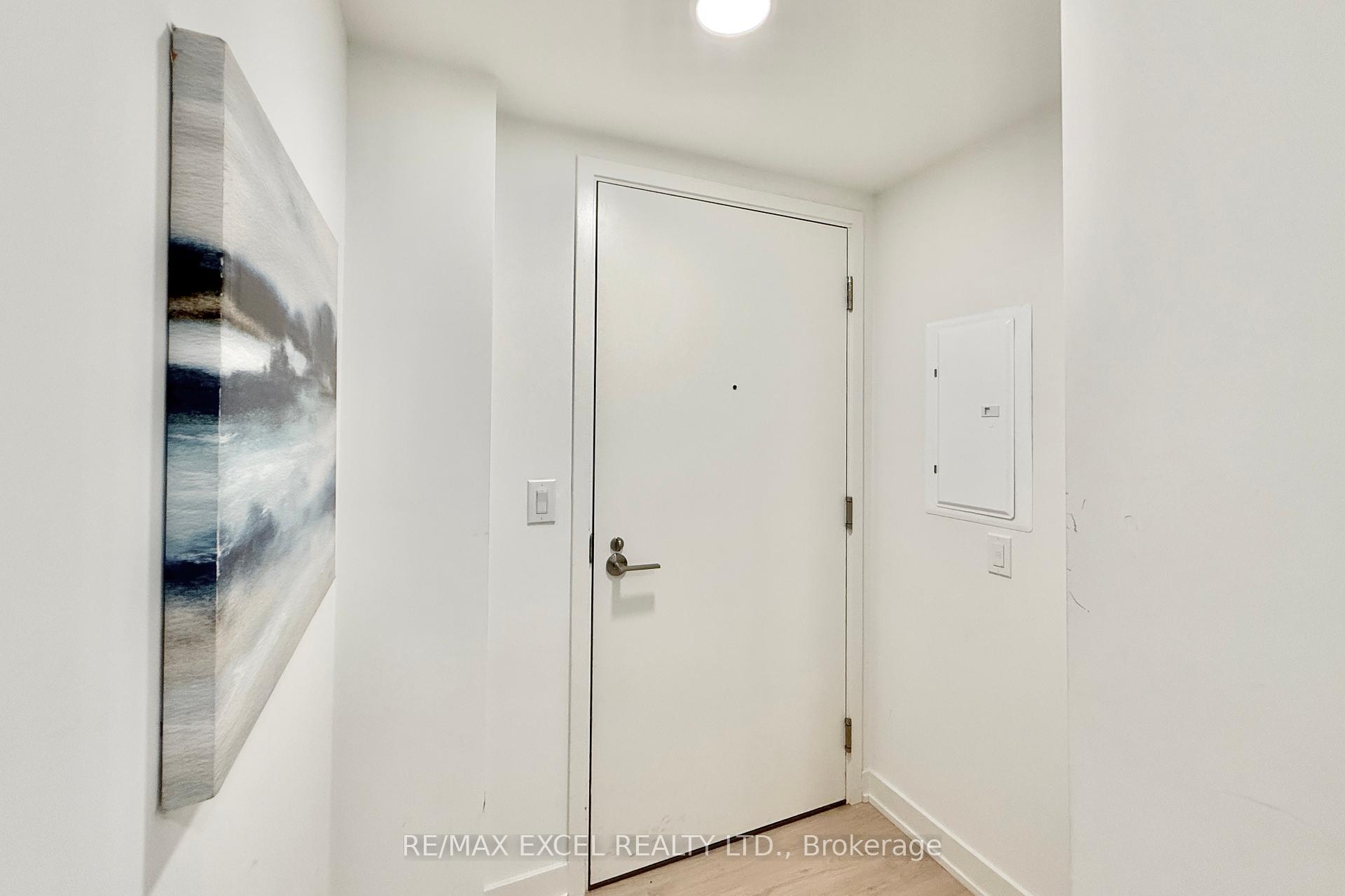 2 Bedrooms Condo at 65 Mutual, Toronto For sale
