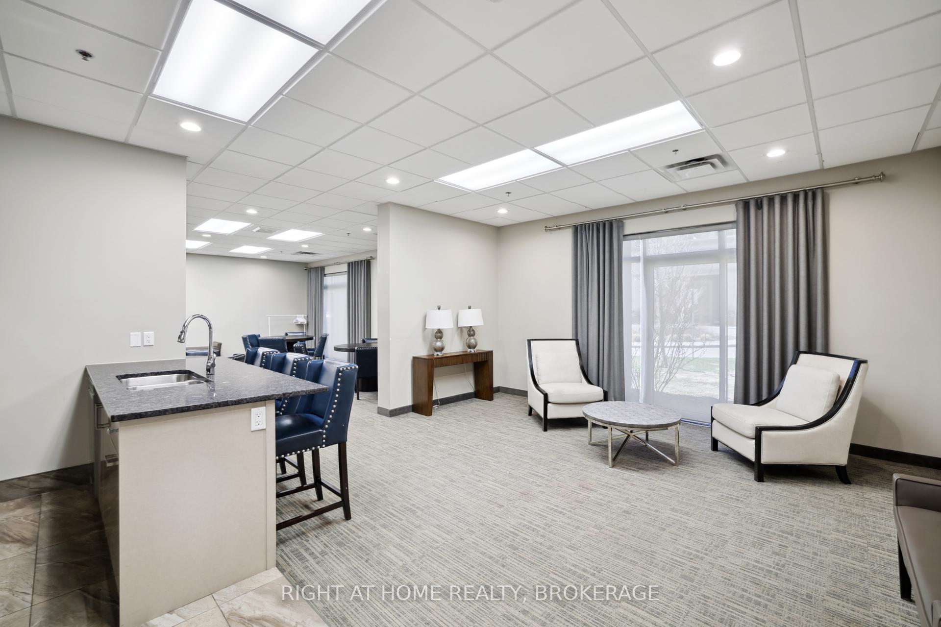 1 Bedroom Condo at 2486 Old Bronte, Oakville For sale