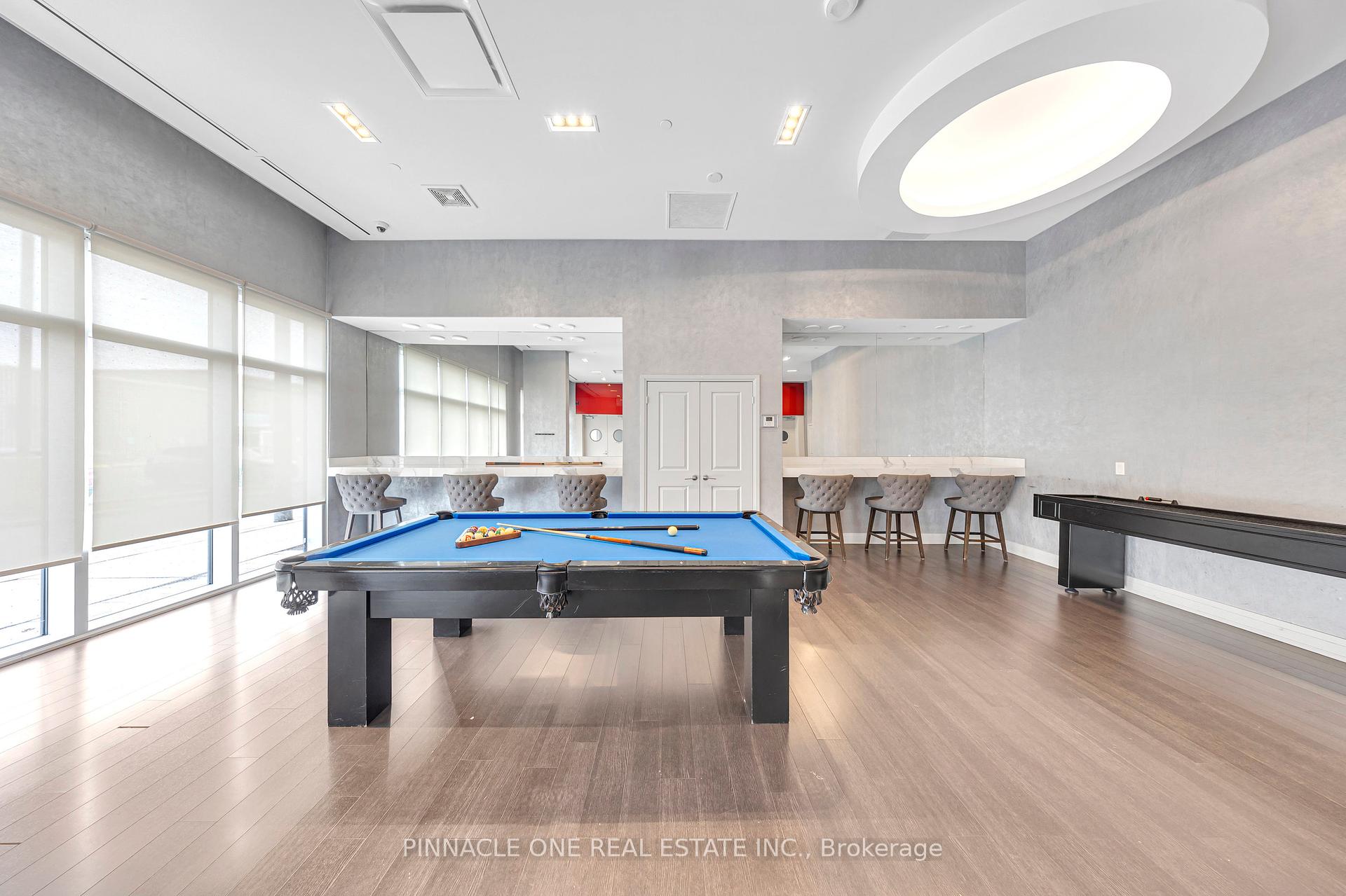 2 Bedrooms Condo at 30 Meadowglen, Toronto For sale