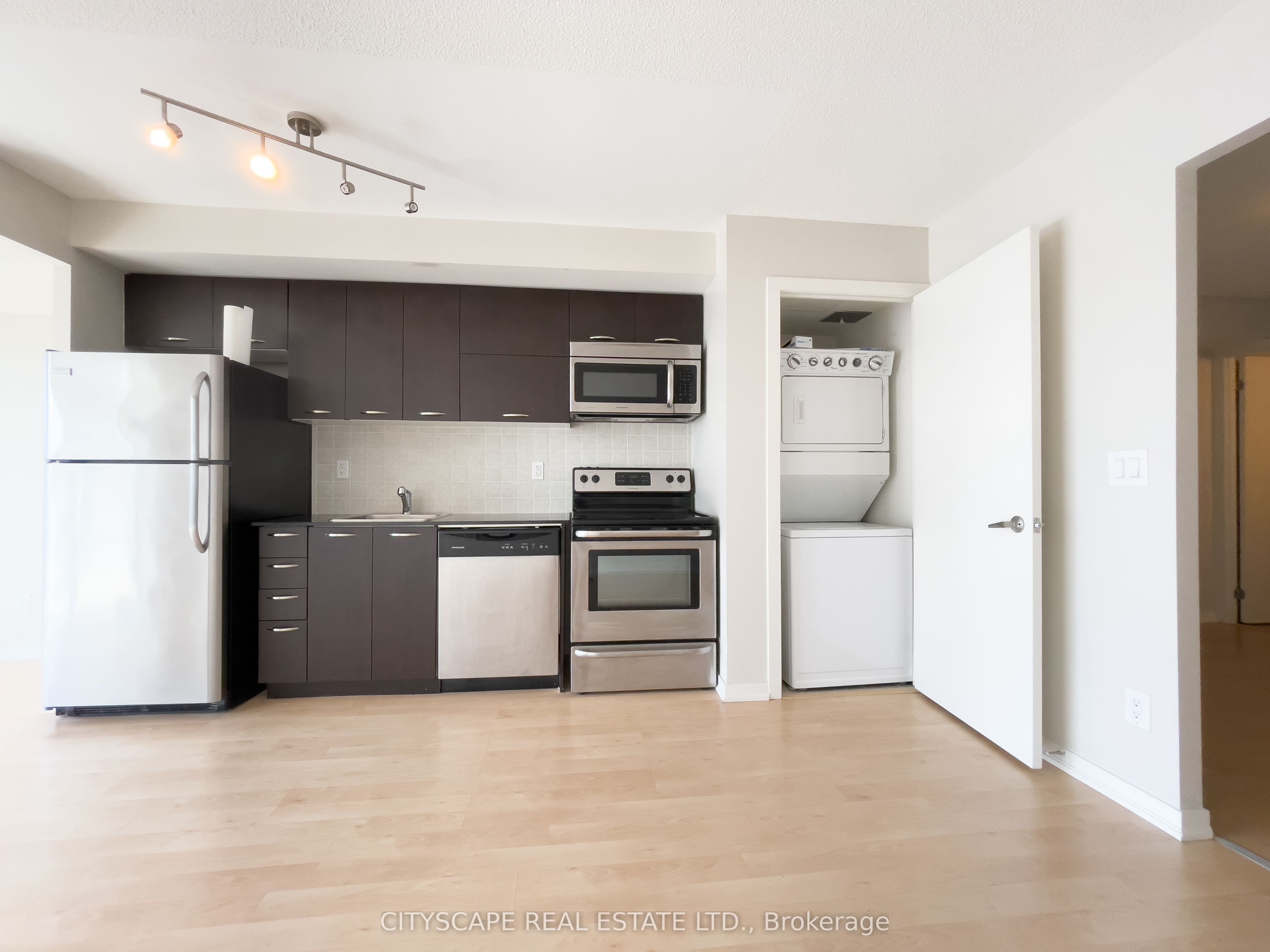 38 Joe Shuster Way, #1403
