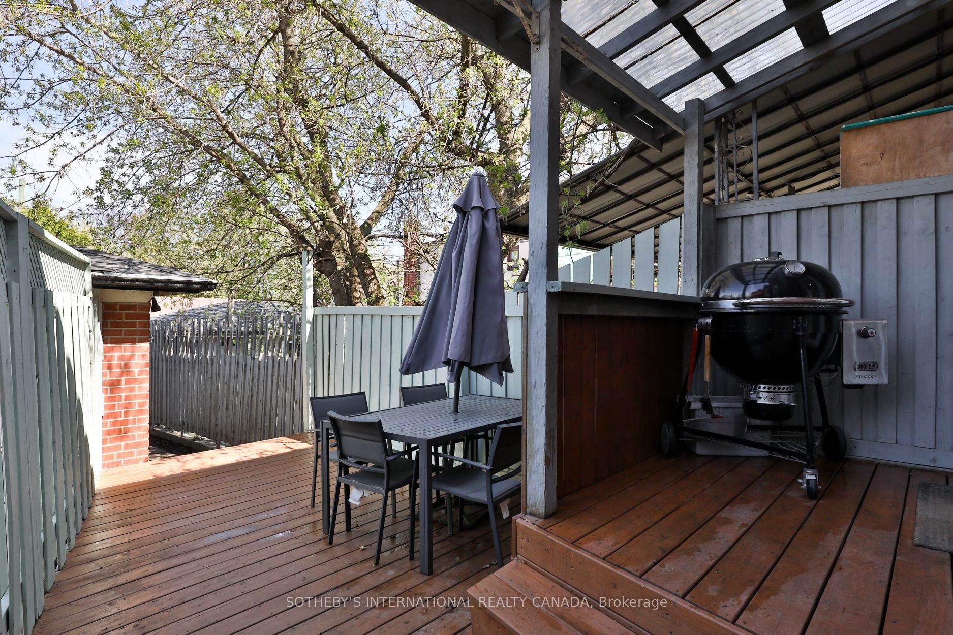 389 Arlington Avenue