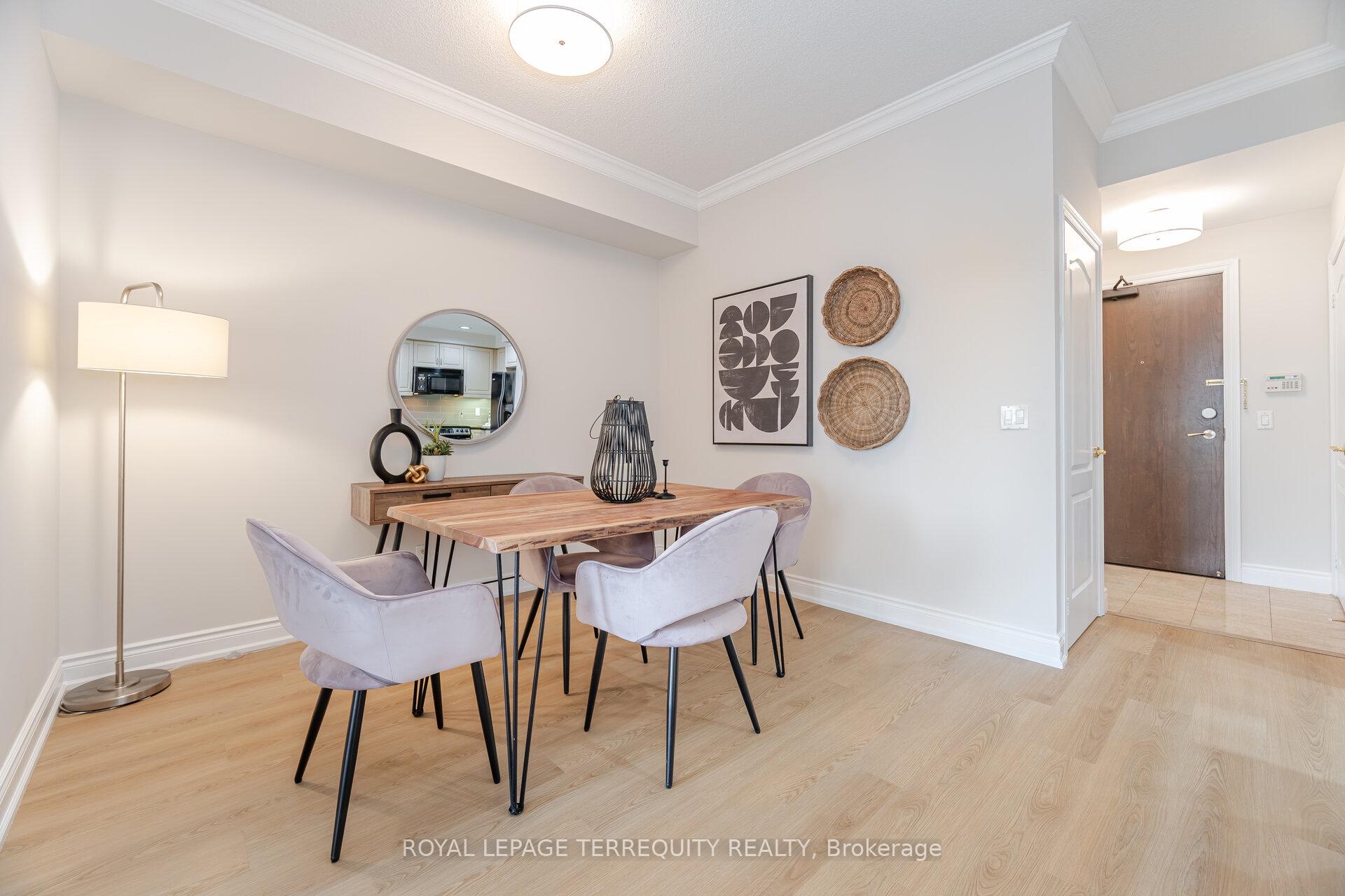 2 Bedrooms Condo at 1101 Leslie,  Toronto For sale